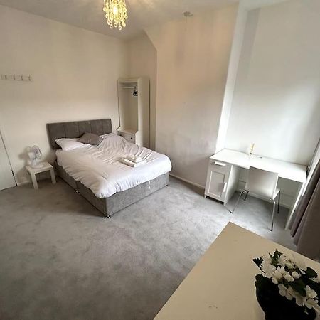 Perfect Home From Home In Stoke On Trent Etruria Buitenkant foto
